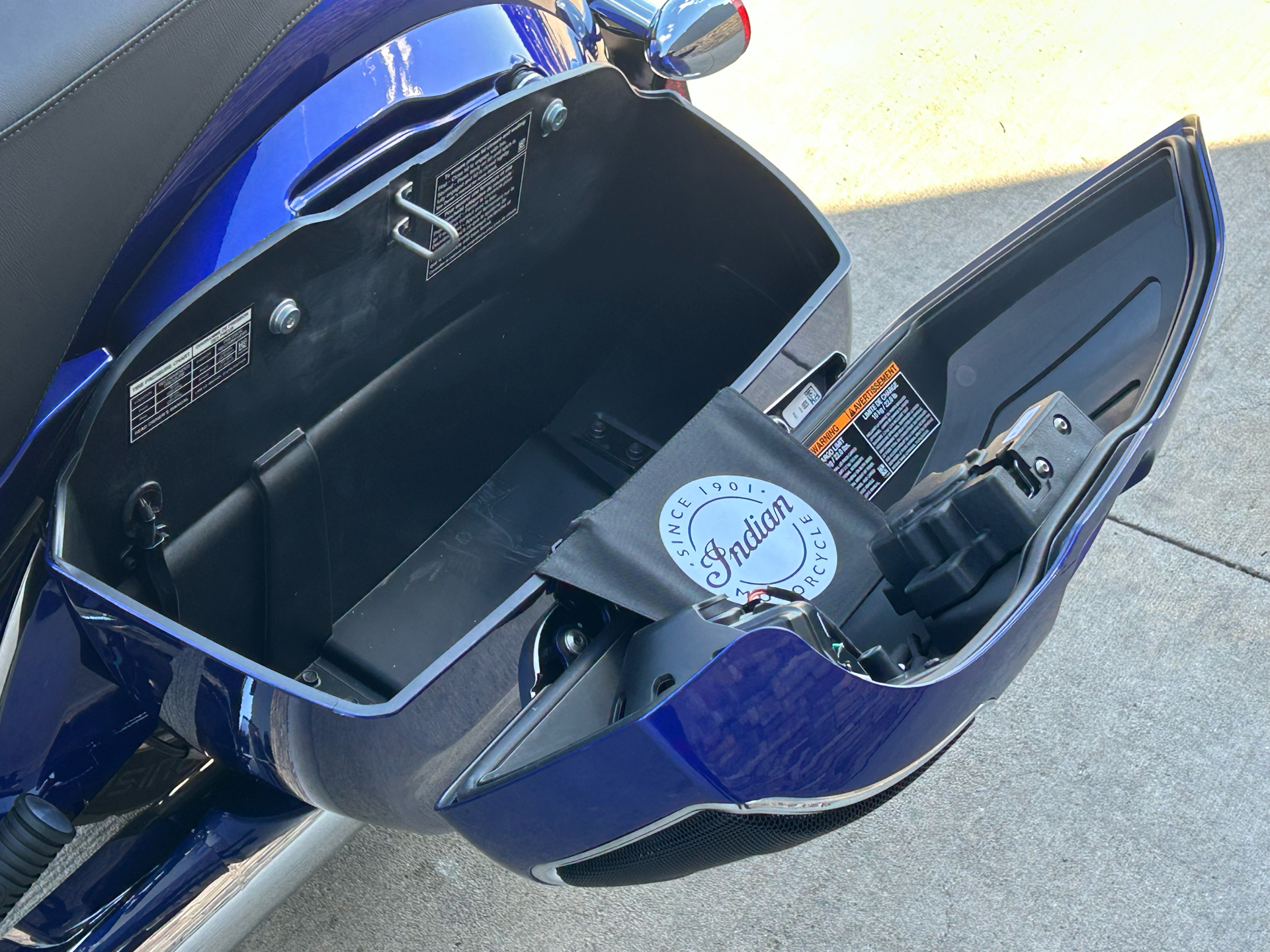 2024 Indian Motorcycle Chieftain® Limited with PowerBand Audio Package in Columbia, Missouri - Photo 6