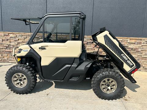 2025 Can-Am Defender Limited in Columbia, Missouri - Photo 6