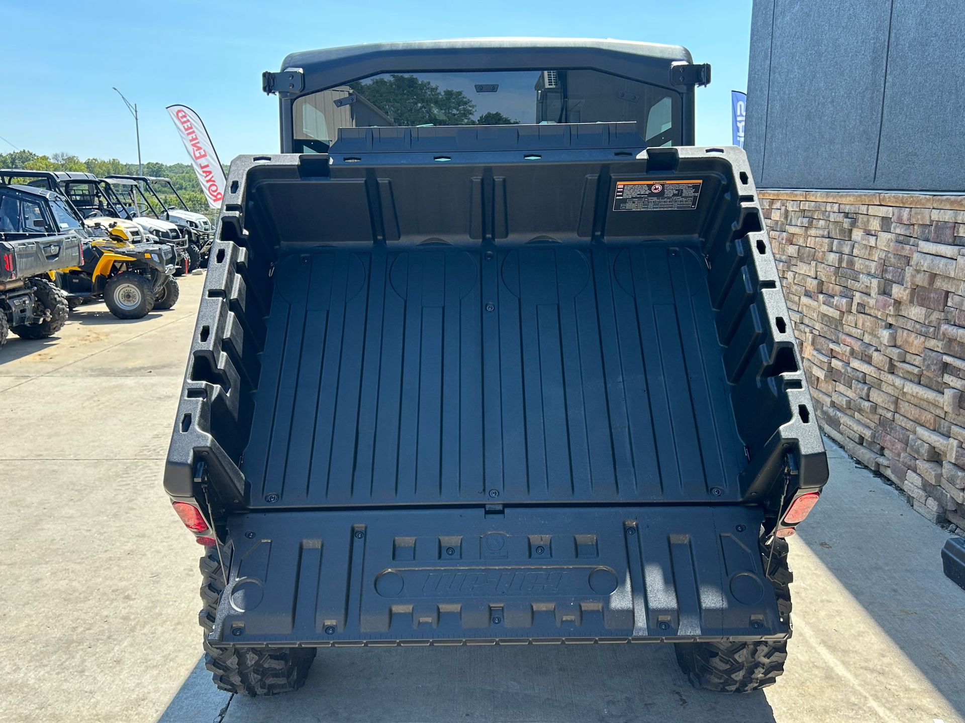 2025 Can-Am Defender Limited in Columbia, Missouri - Photo 6