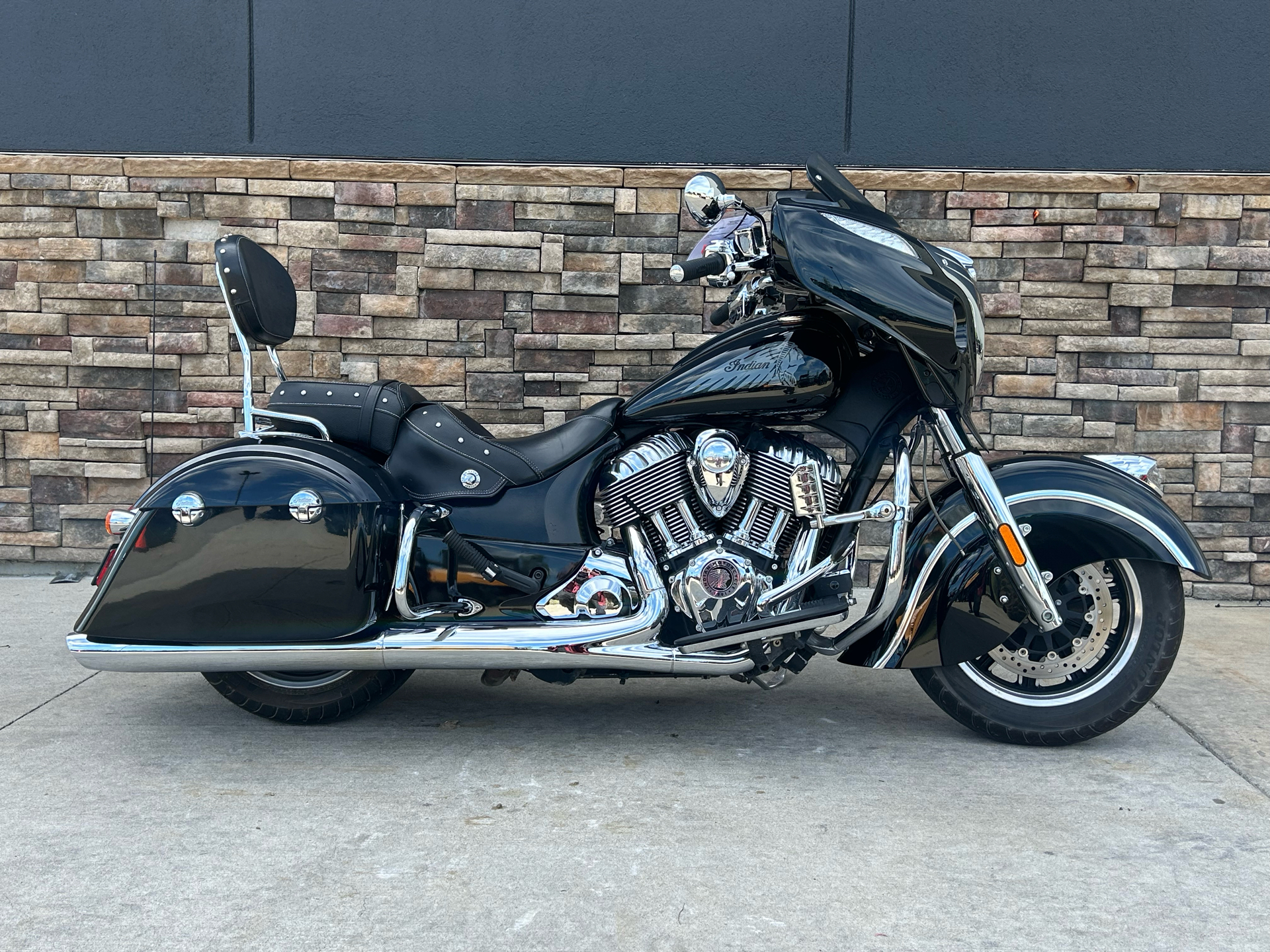 2017 Indian Motorcycle Chieftain® in Columbia, Missouri - Photo 1