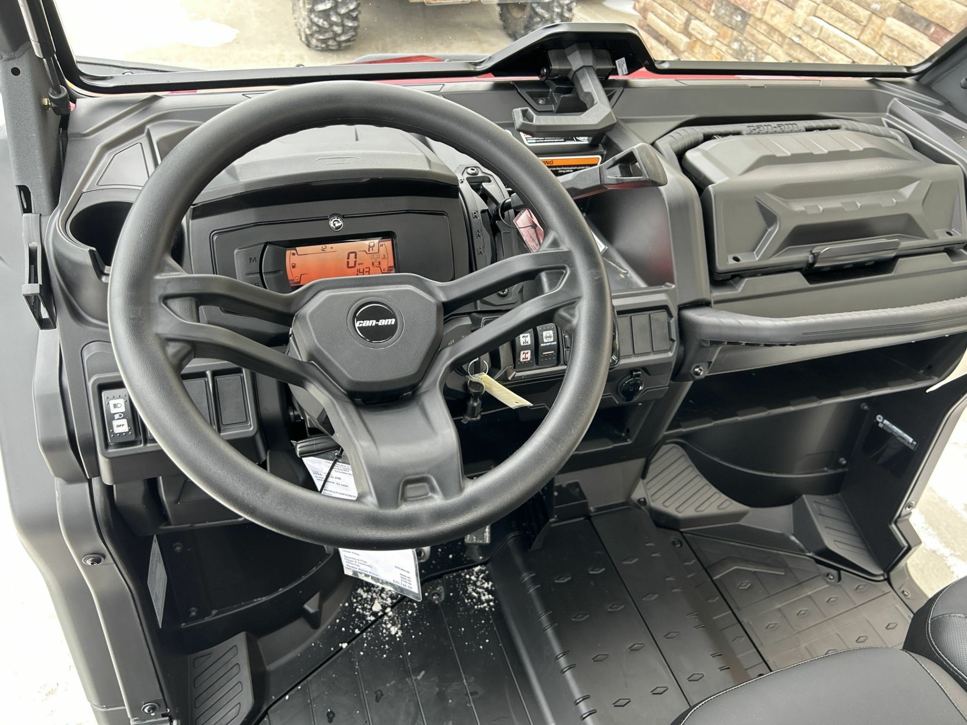 2024 Can-Am Defender XT HD9 in Columbia, Missouri - Photo 10