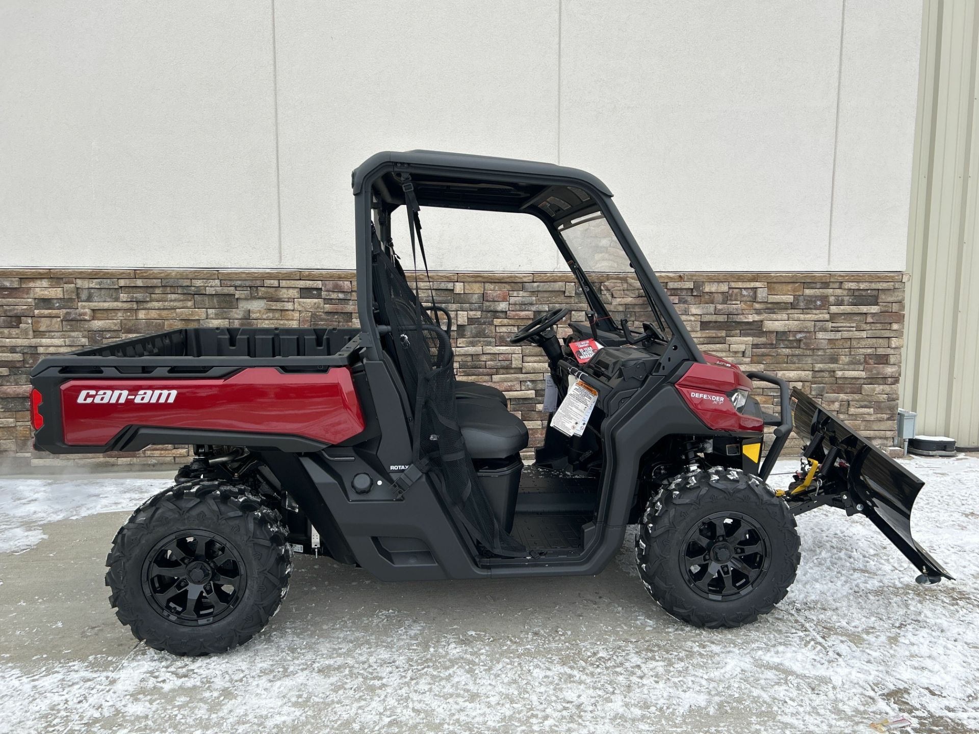 2024 Can-Am Defender XT HD9 in Columbia, Missouri - Photo 11