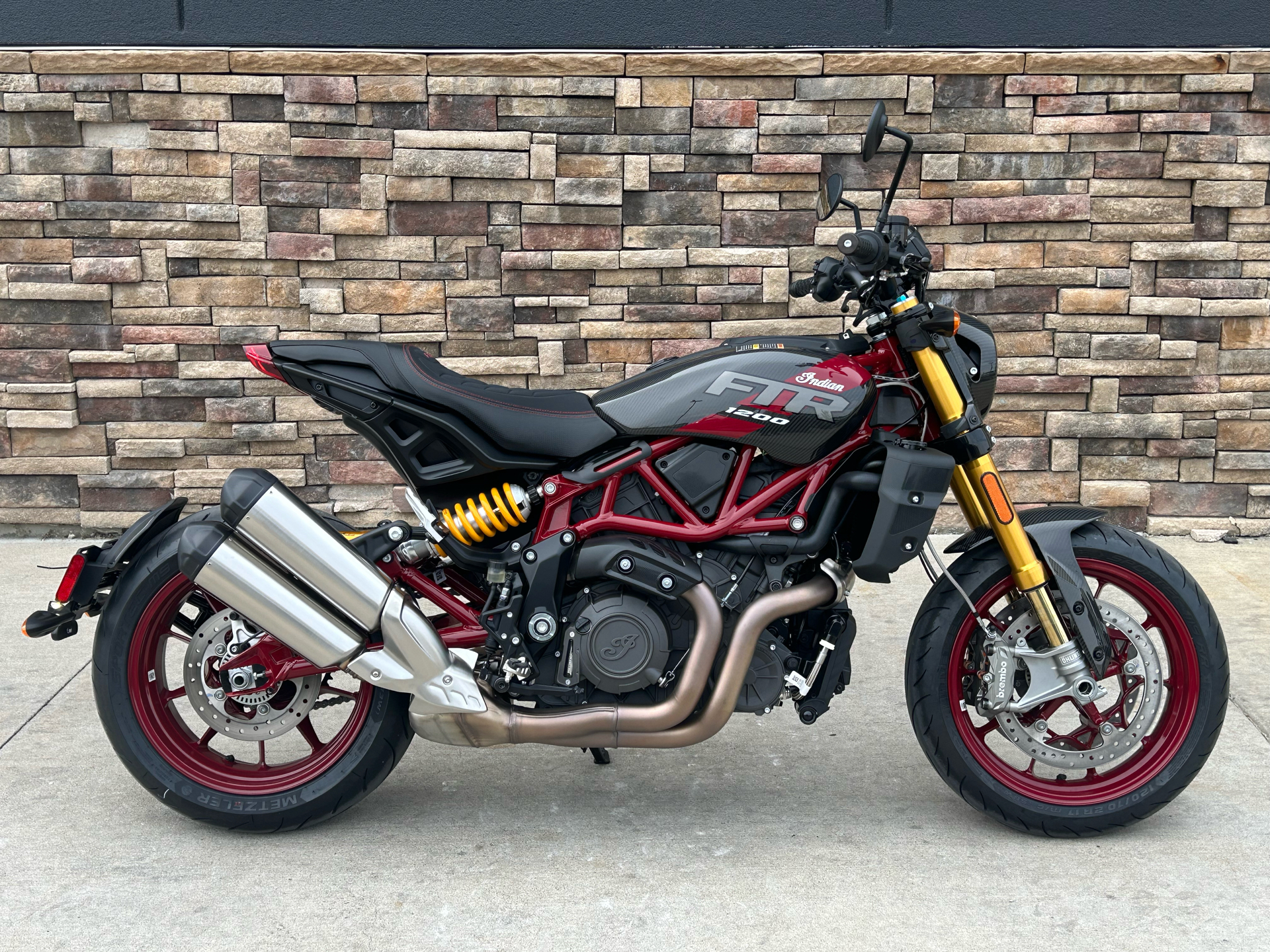 2024 Indian Motorcycle FTR R Carbon in Columbia, Missouri - Photo 1