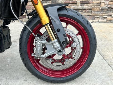 2024 Indian Motorcycle FTR R Carbon in Columbia, Missouri - Photo 2