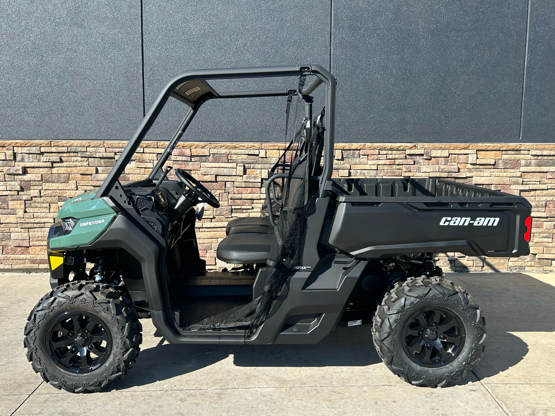 2025 Can-Am Defender DPS HD7 in Columbia, Missouri - Photo 1