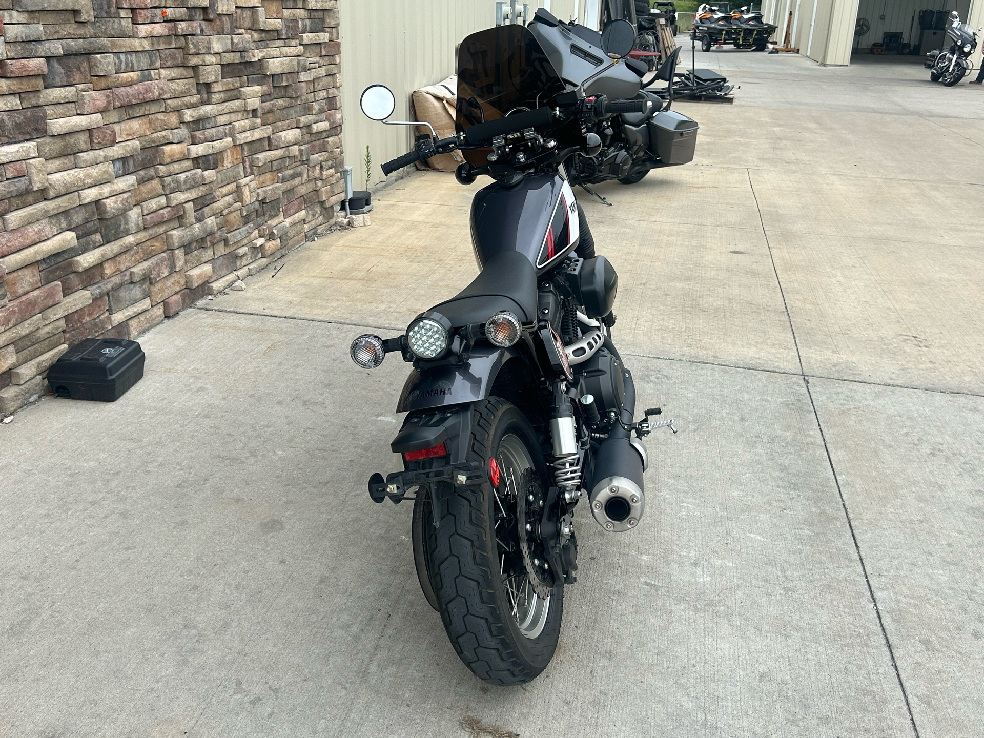 2017 Yamaha SCR950 in Columbia, Missouri - Photo 5