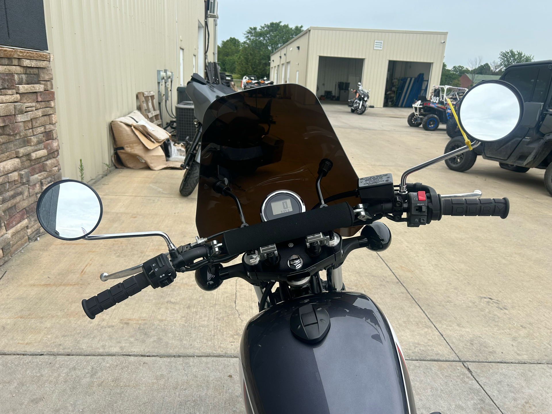 2017 Yamaha SCR950 in Columbia, Missouri - Photo 6