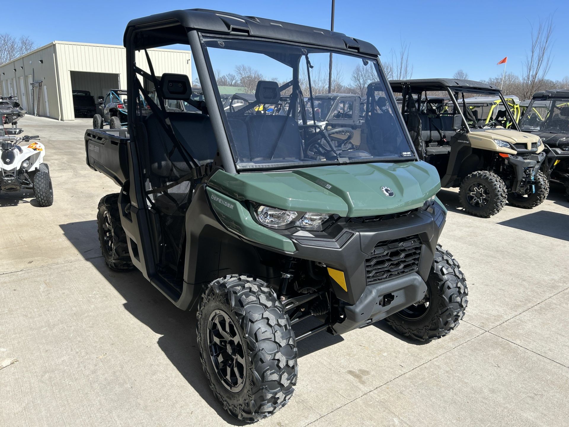 2024 Can-Am Defender DPS HD9 in Columbia, Missouri - Photo 3