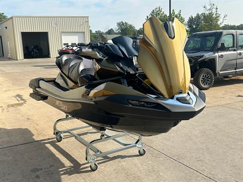 2023 Kawasaki Jet Ski Ultra 160LX in Columbia, Missouri - Photo 3