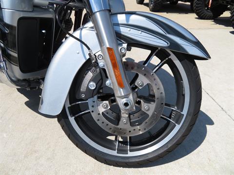 2015 Harley-Davidson Street Glide® Special in Columbia, Missouri - Photo 10
