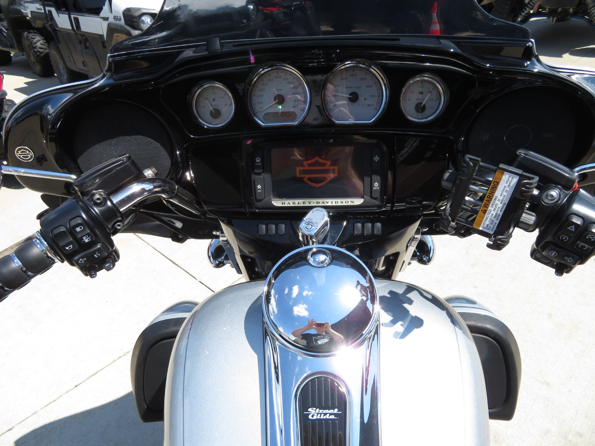 2015 Harley-Davidson Street Glide® Special in Columbia, Missouri - Photo 12