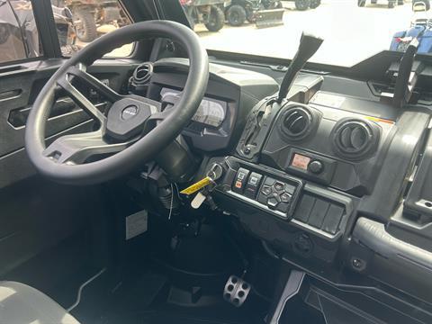 2025 Can-Am Defender Limited in Columbia, Missouri - Photo 9