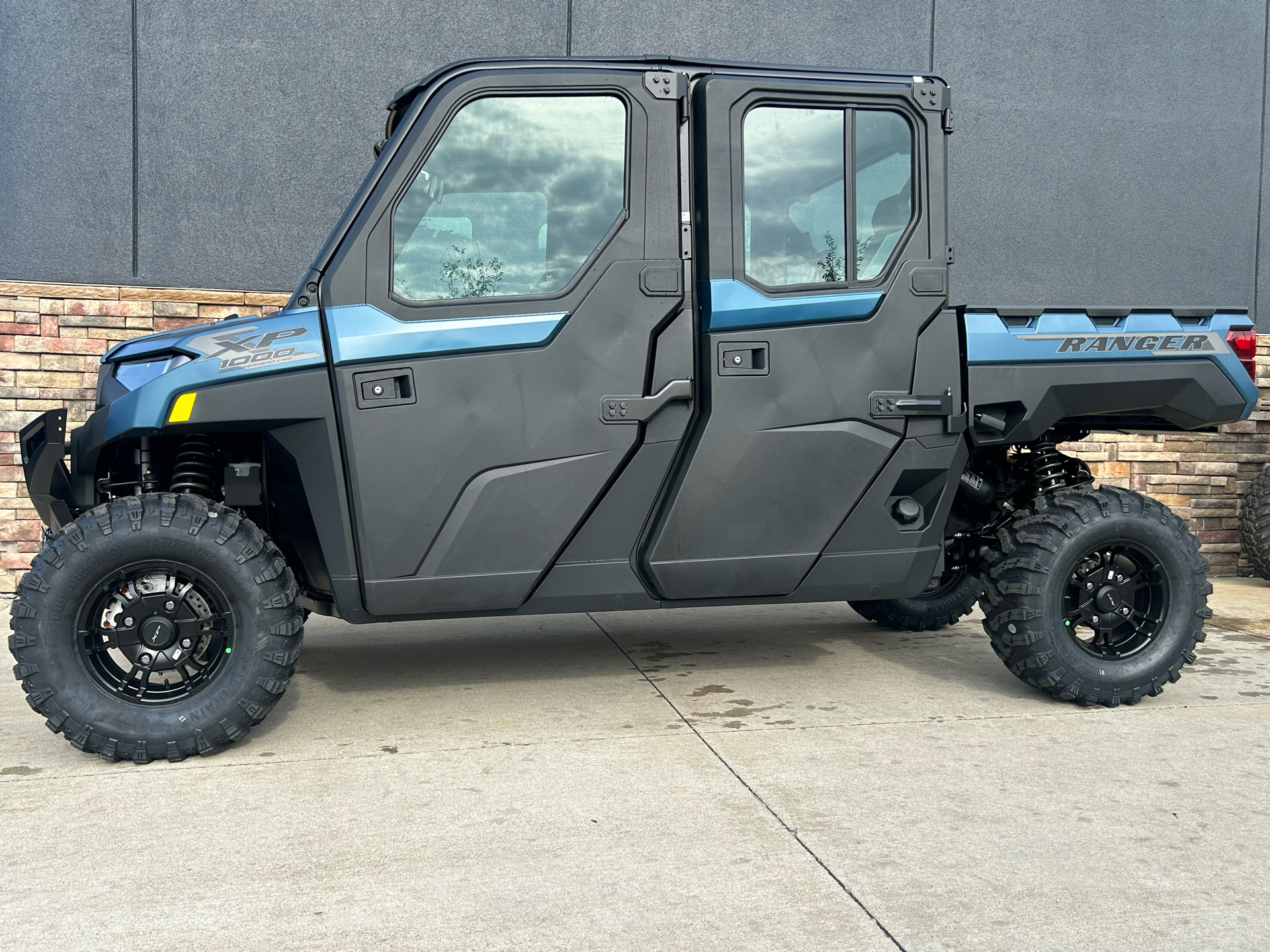 2025 Polaris Ranger Crew XP 1000 NorthStar Edition Premium with Fixed Windshield in Columbia, Missouri - Photo 1