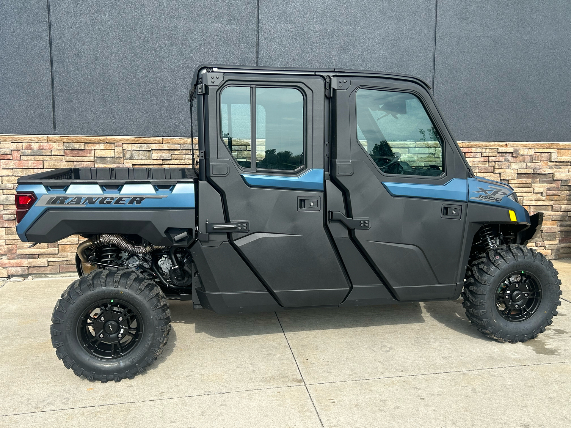 2025 Polaris Ranger Crew XP 1000 NorthStar Edition Premium with Fixed Windshield in Columbia, Missouri - Photo 13