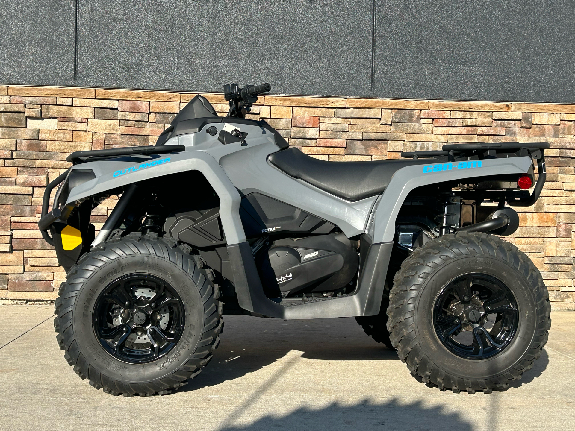 2022 Can-Am Outlander DPS 450 in Columbia, Missouri - Photo 1