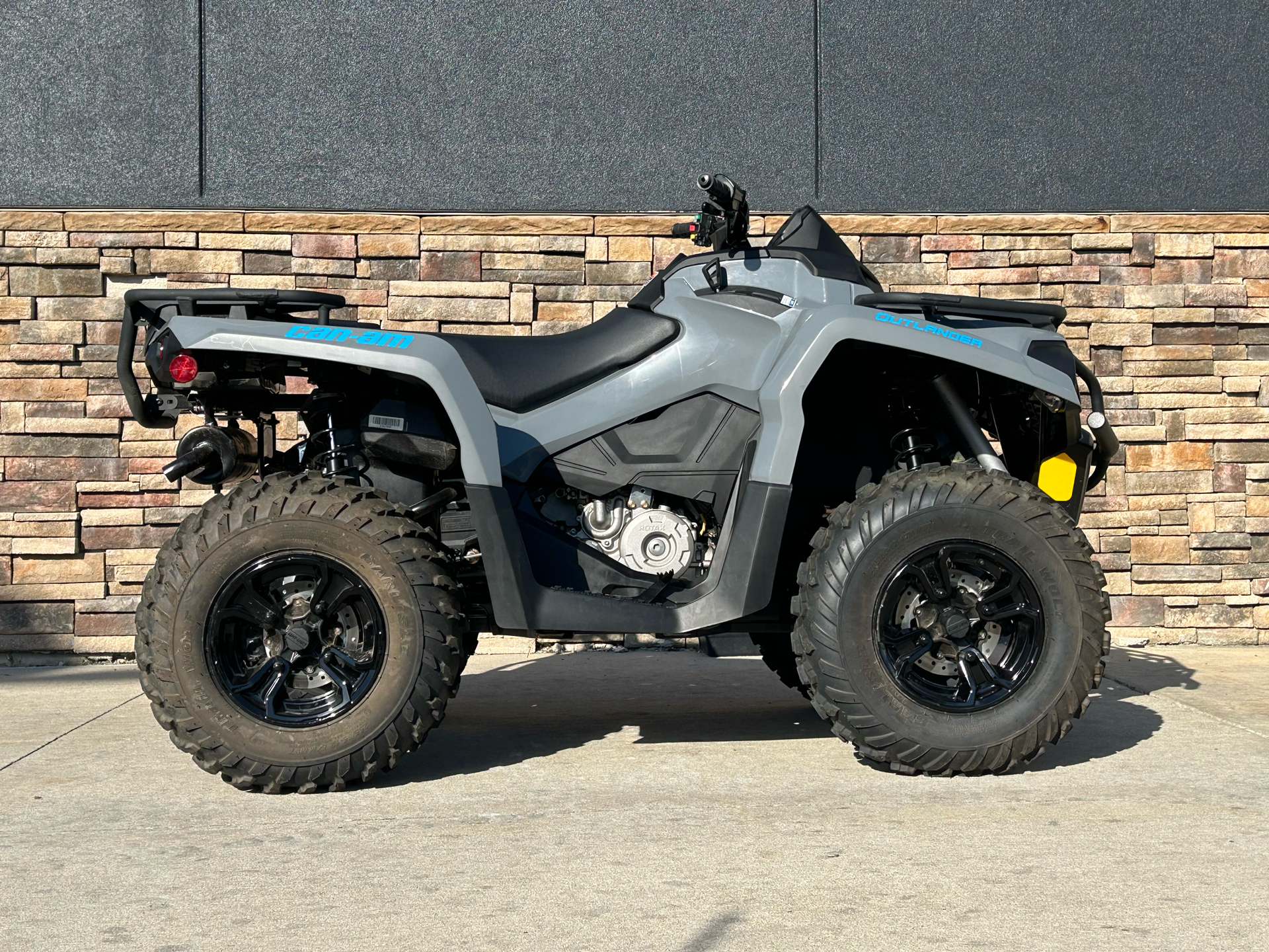 2022 Can-Am Outlander DPS 450 in Columbia, Missouri - Photo 9