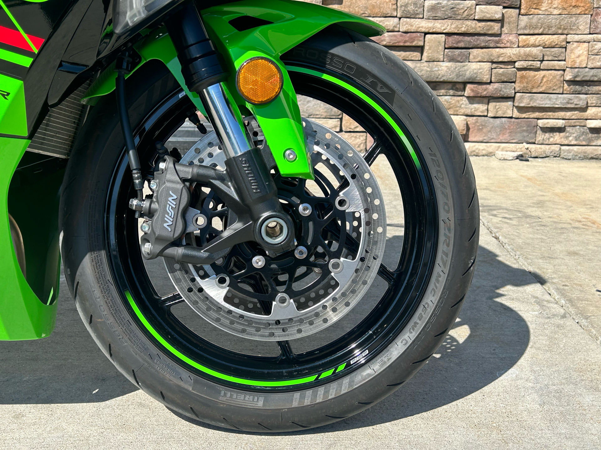 2024 Kawasaki Ninja ZX-6R KRT Edition in Columbia, Missouri - Photo 2