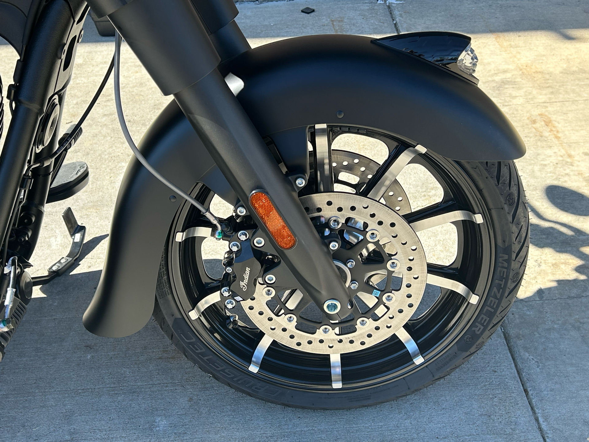 2024 Indian Motorcycle Springfield® Dark Horse® in Columbia, Missouri - Photo 2