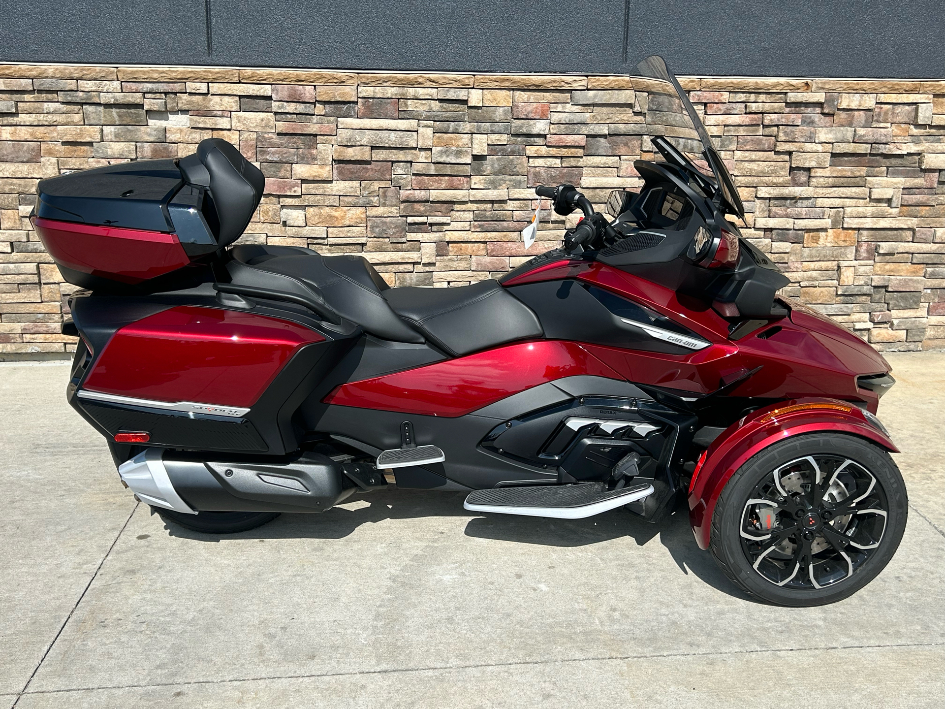 2023 Can-Am Spyder RT Limited in Columbia, Missouri - Photo 18