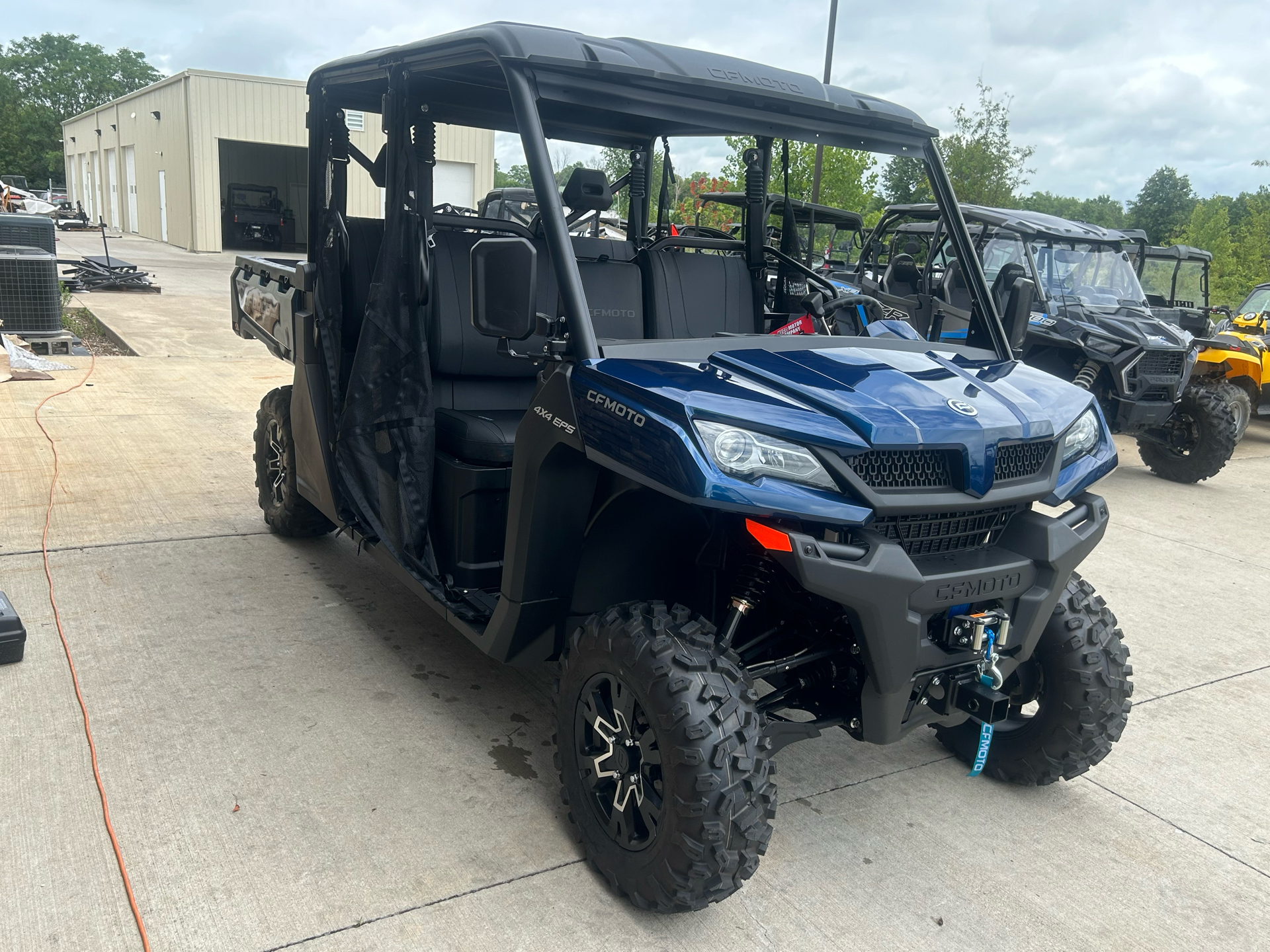 2024 CFMOTO UForce 1000 XL in Columbia, Missouri - Photo 3