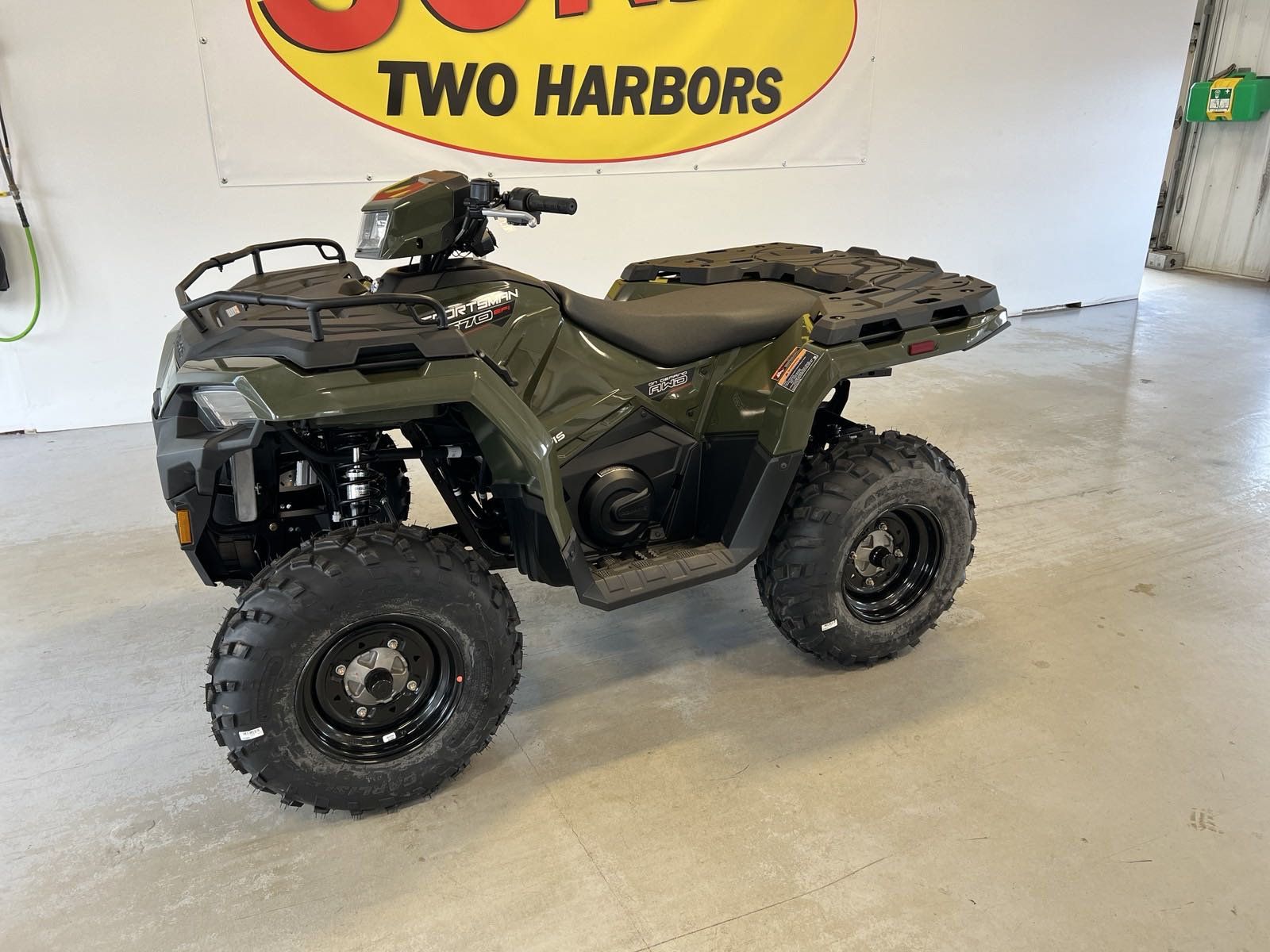 2024 Polaris Sportsman 570 in Two Harbors, Minnesota - Photo 2