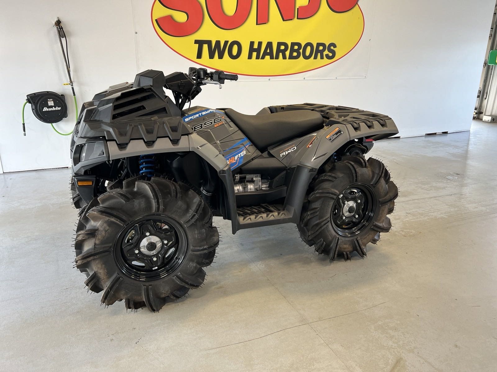 2024 Polaris Sportsman 850 High Lifter Edition in Two Harbors, Minnesota - Photo 2