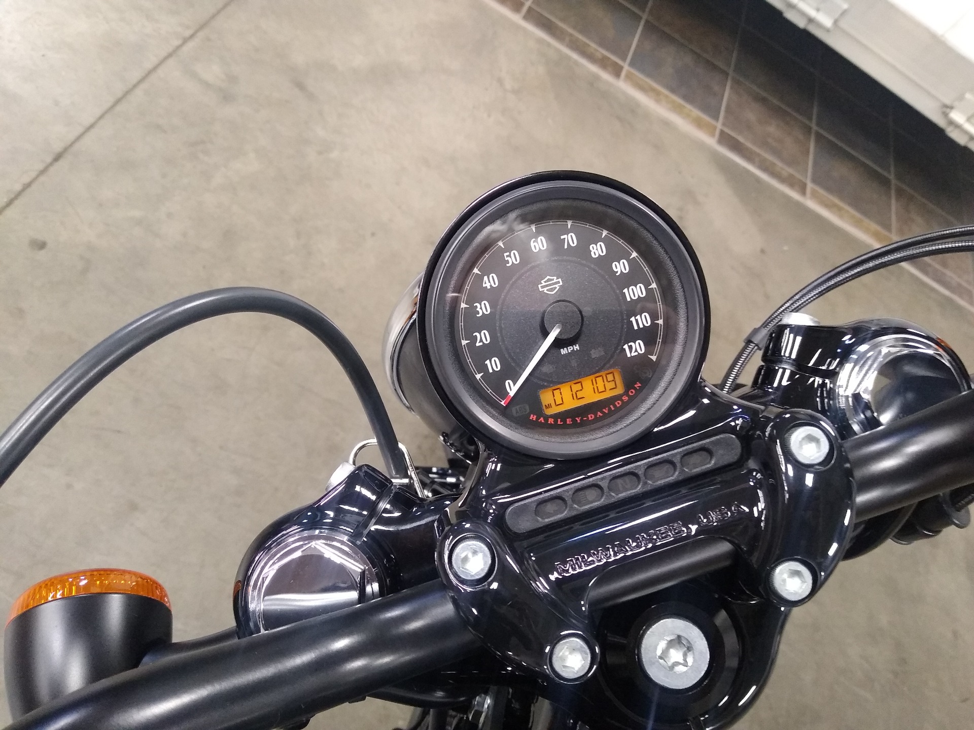 2016 Harley-Davidson Forty-Eight® in Alexandria, Minnesota - Photo 3