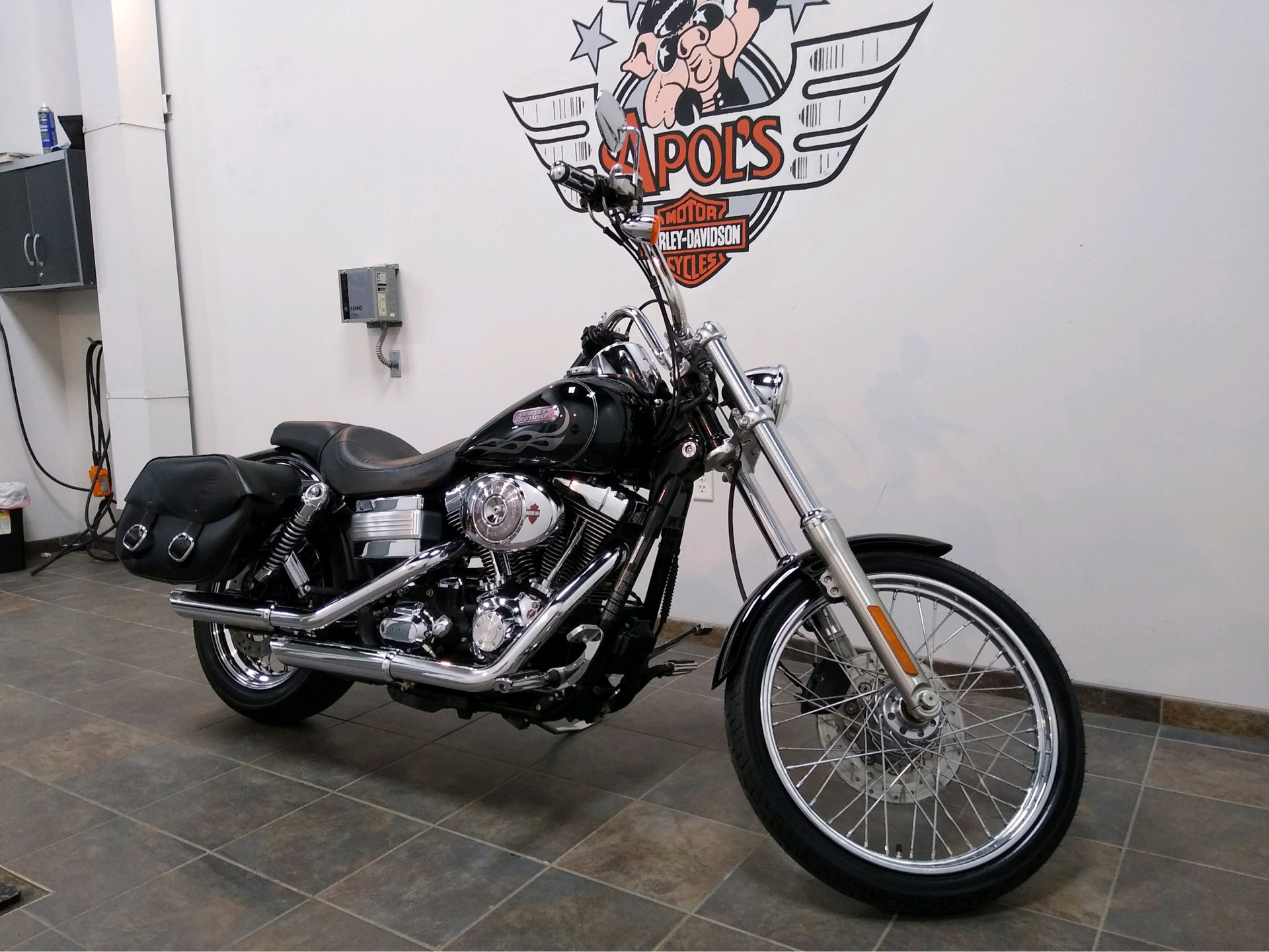 2006 Harley-Davidson Dyna™ Wide Glide® in Alexandria, Minnesota - Photo 2
