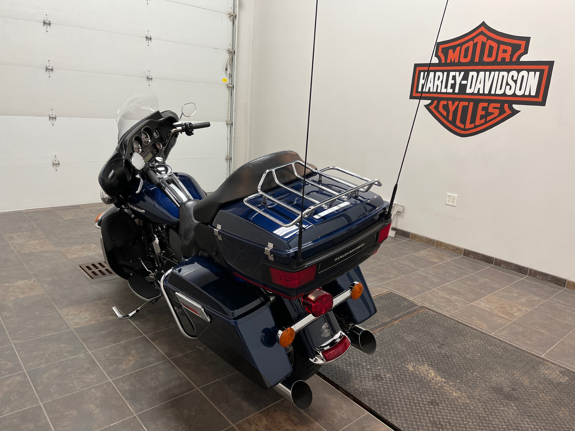 2013 Harley-Davidson Electra Glide® Ultra Limited in Alexandria, Minnesota - Photo 4
