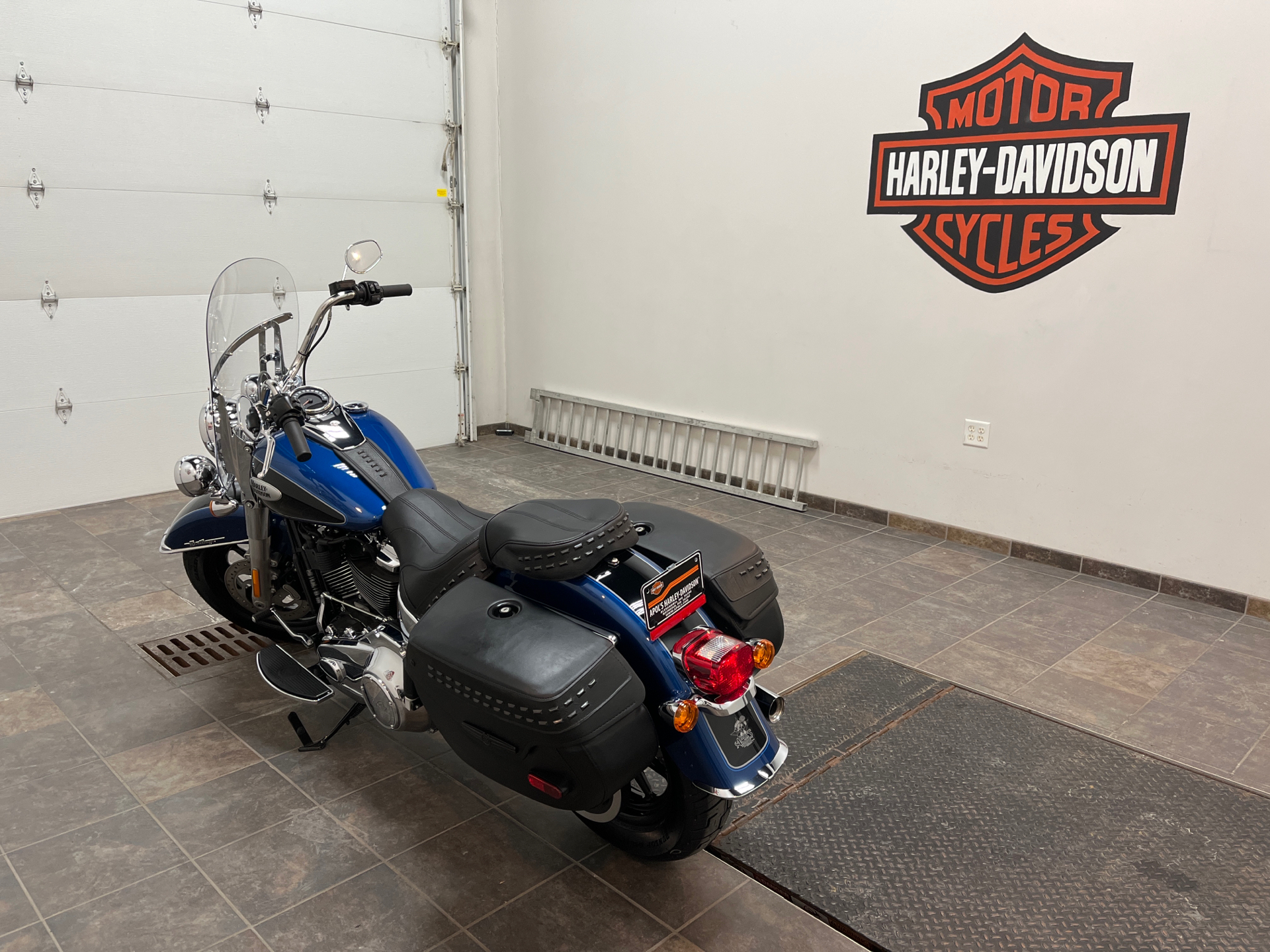 2022 Harley-Davidson Heritage Classic 114 in Alexandria, Minnesota - Photo 4