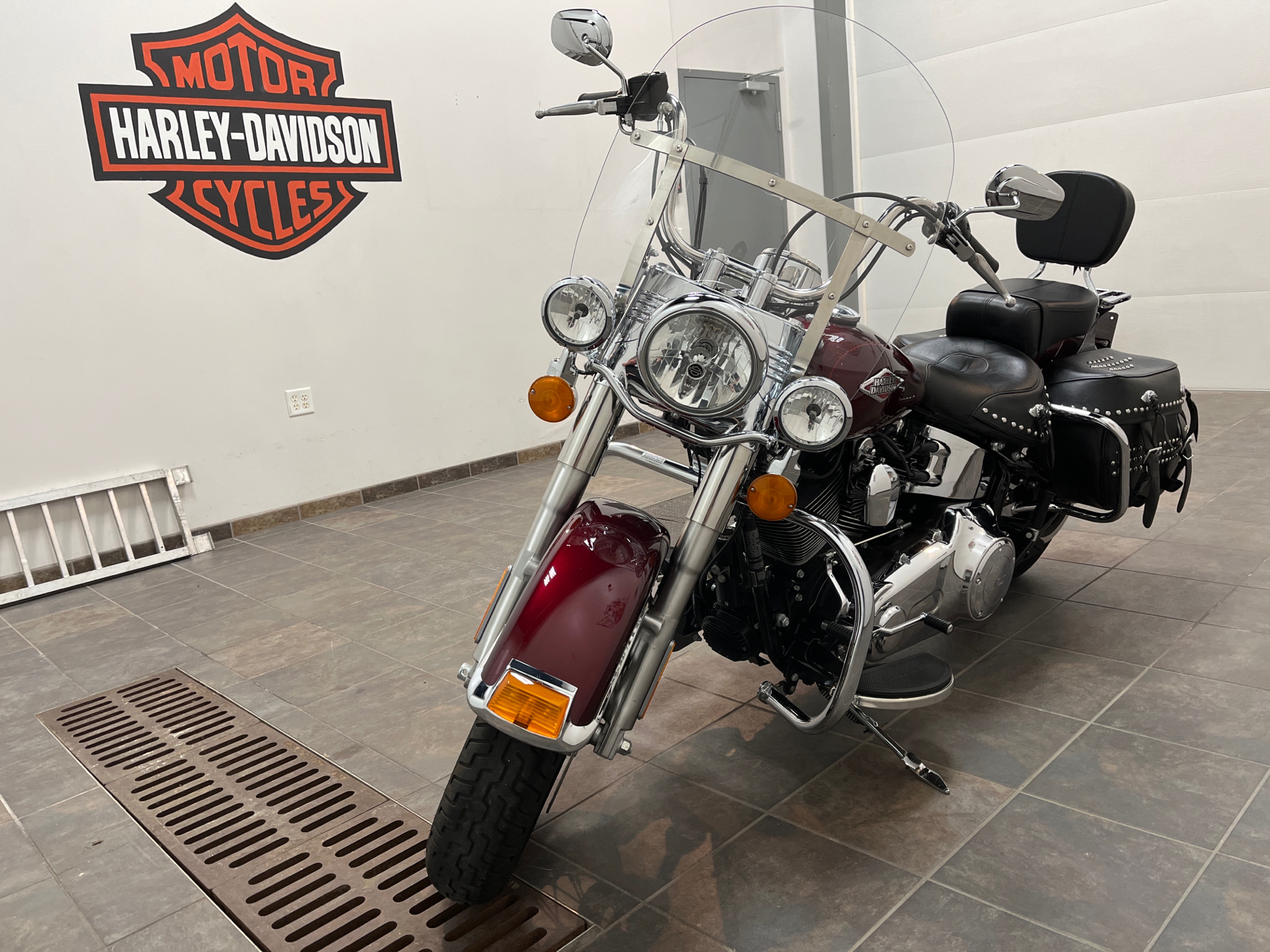 2014 Harley-Davidson Heritage Softail® Classic in Alexandria, Minnesota - Photo 6