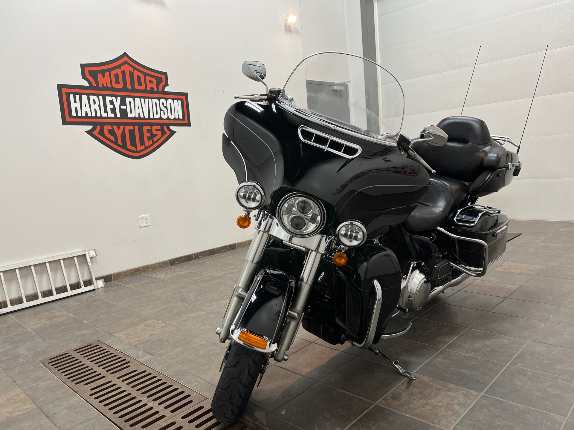 2015 Harley-Davidson Ultra Limited in Alexandria, Minnesota - Photo 6