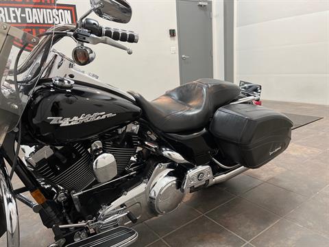 2007 Harley-Davidson Road King® Custom in Alexandria, Minnesota - Photo 5