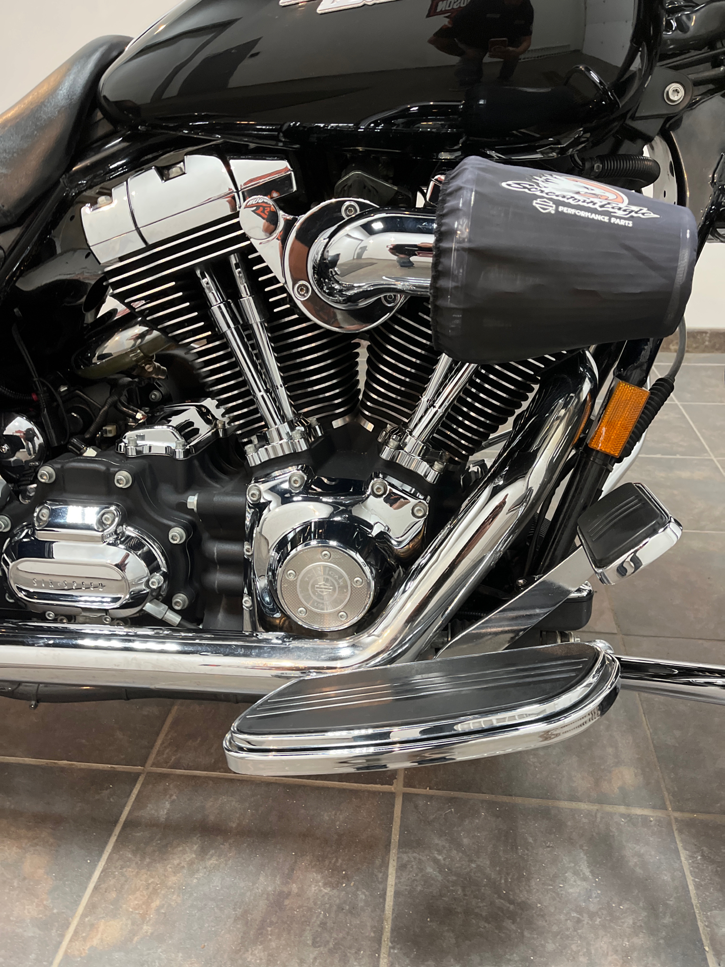 2007 Harley-Davidson Road King® Custom in Alexandria, Minnesota - Photo 8