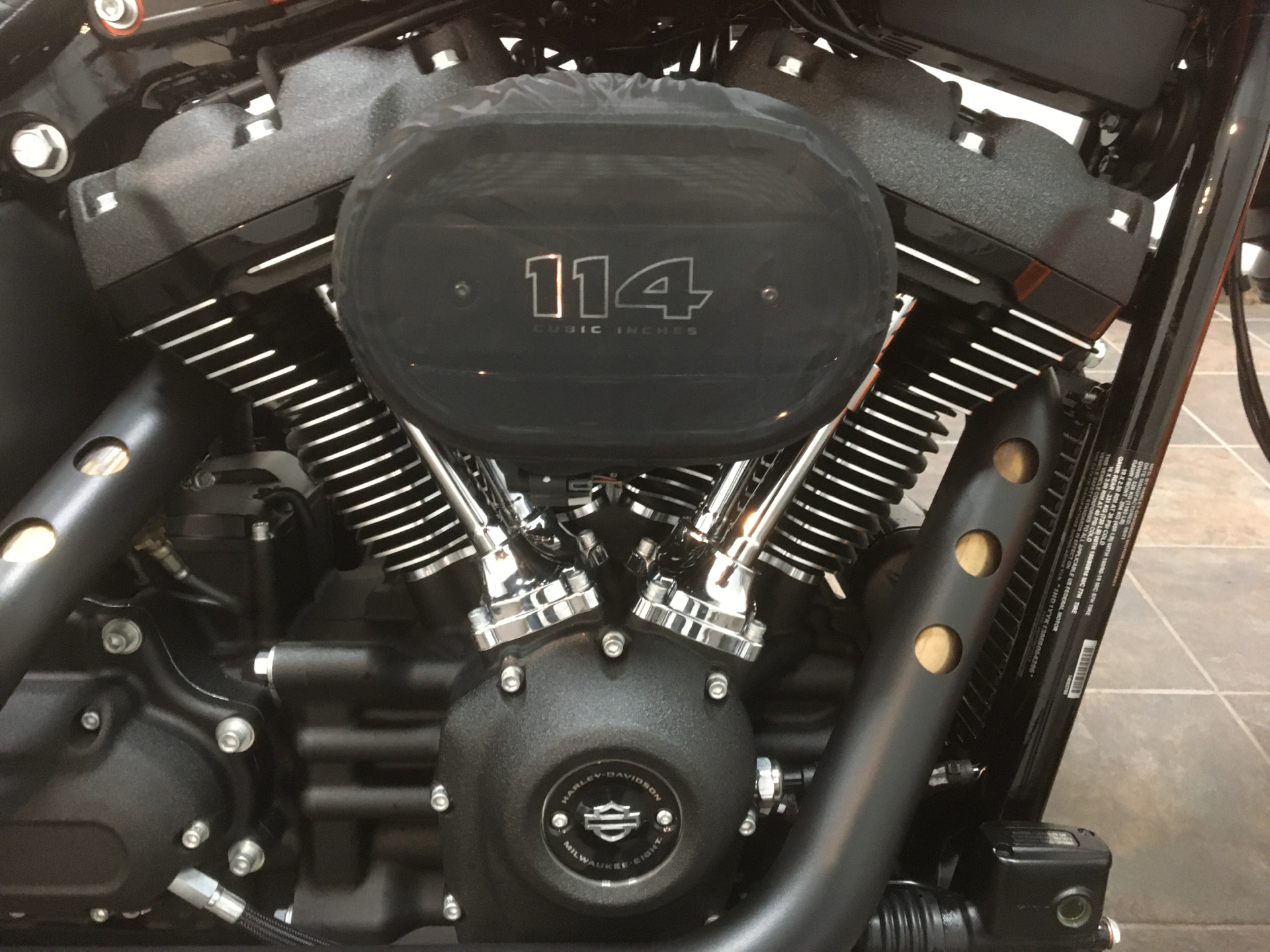 2021 Harley-Davidson Street Bob® 114 in Alexandria, Minnesota - Photo 6