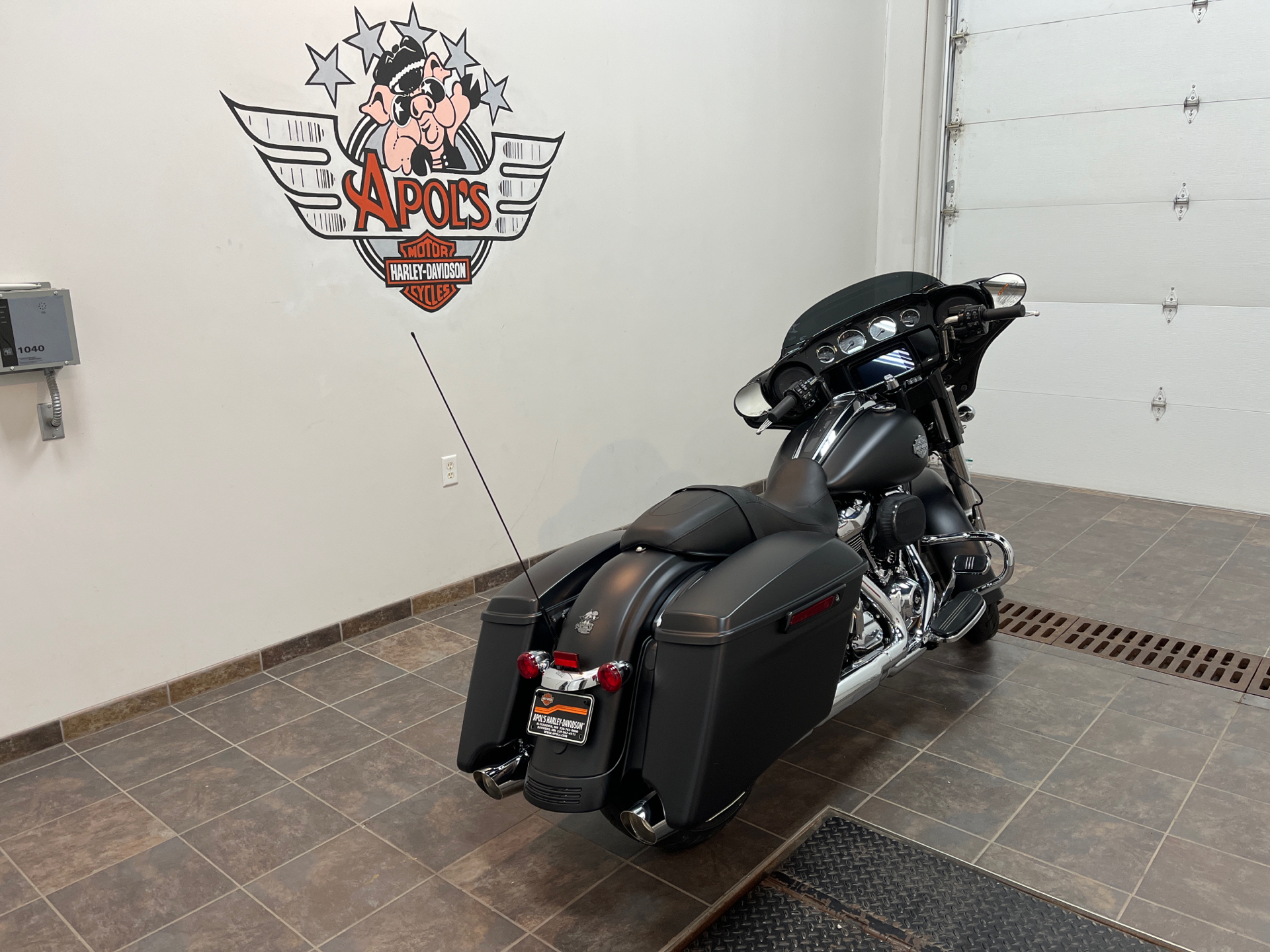 2022 Harley-Davidson Street Glide® Special in Alexandria, Minnesota - Photo 3