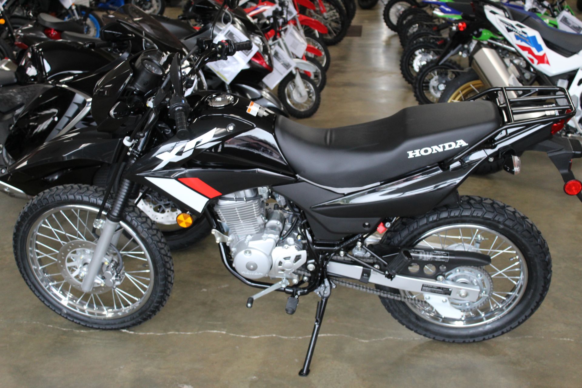 2024 Honda XR150L in Sanford, North Carolina - Photo 7