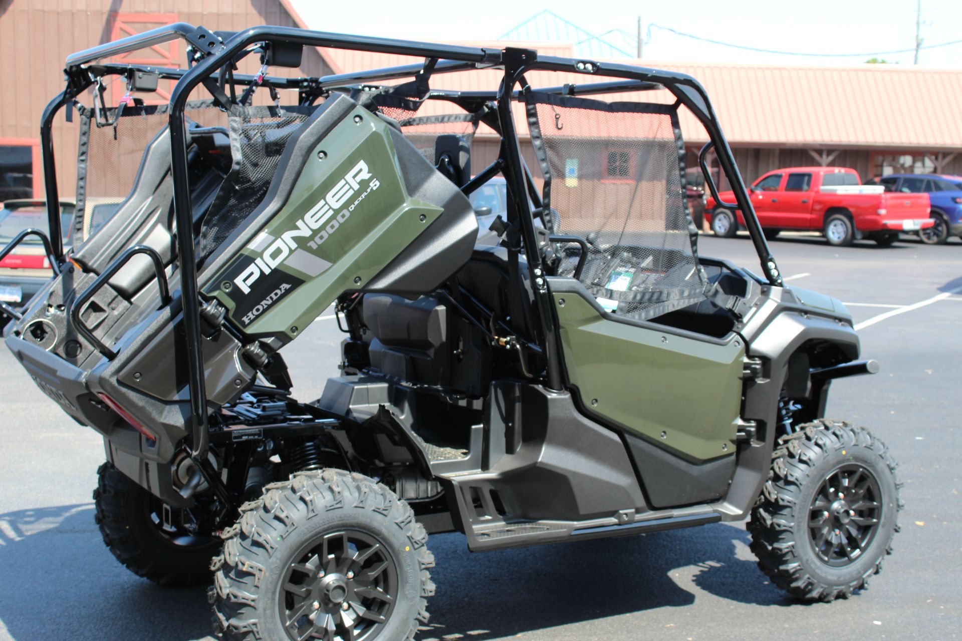 2024 Honda Pioneer 1000-5 Deluxe in Sanford, North Carolina - Photo 7