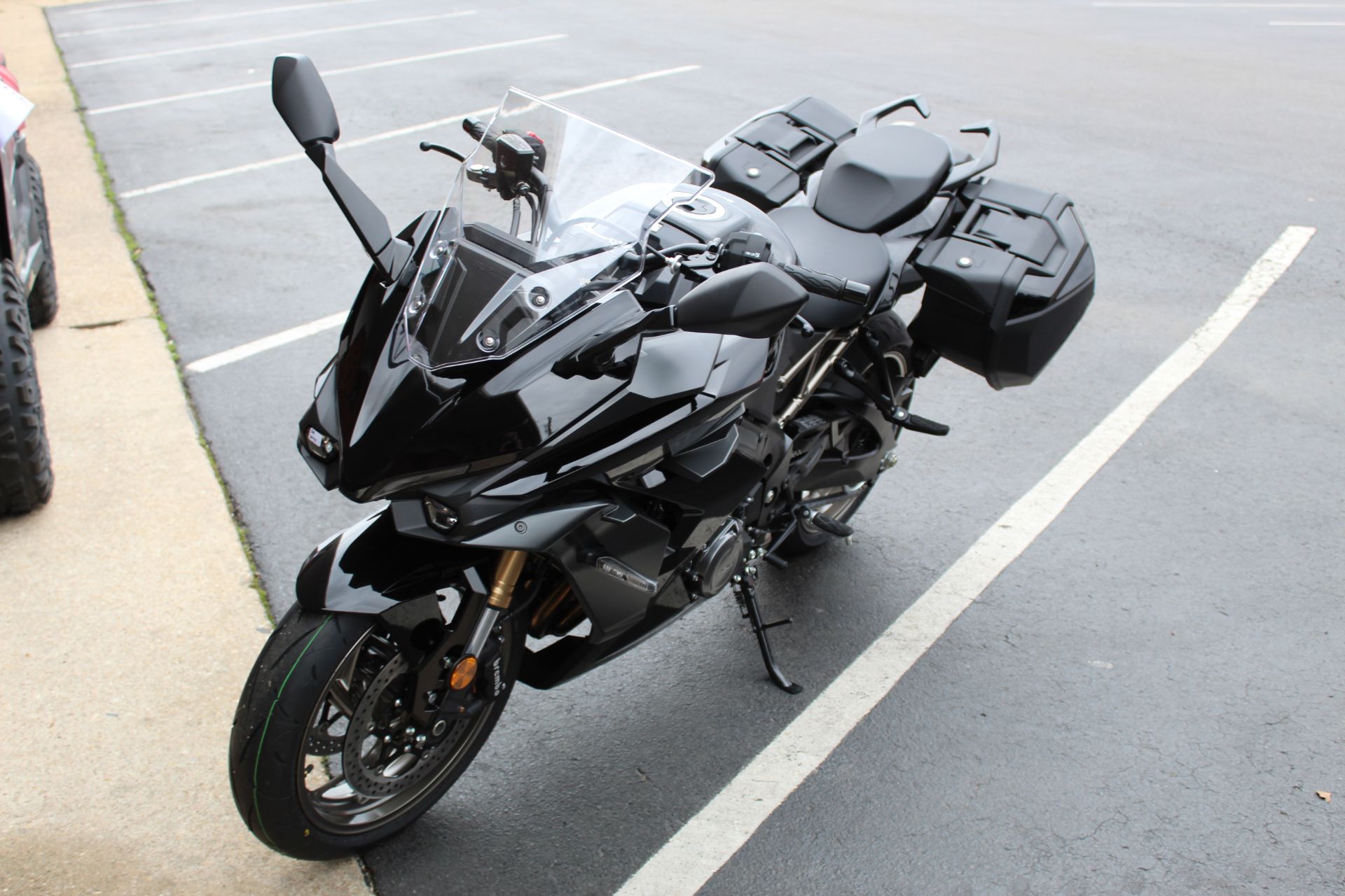 2024 Suzuki GSX-S1000GT+ in Sanford, North Carolina - Photo 4