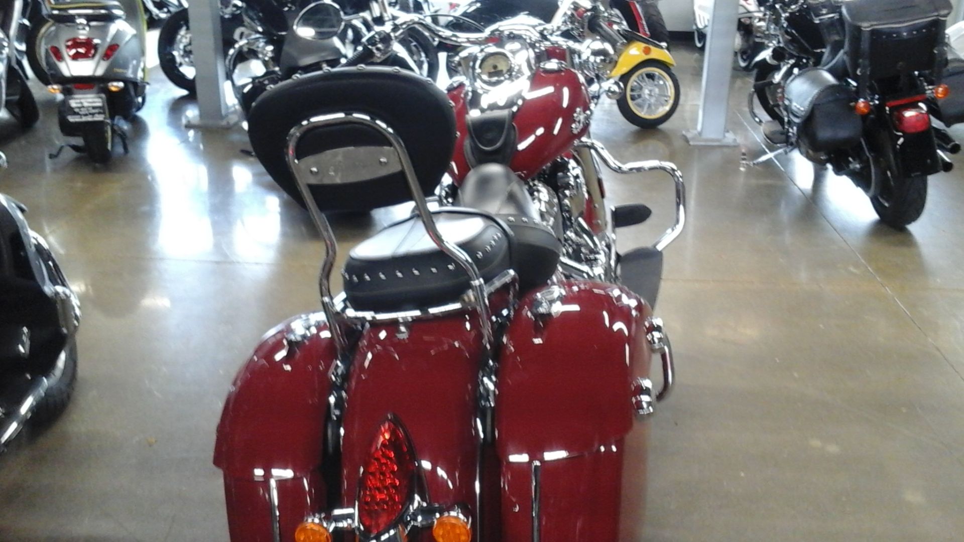 2016 Indian Motorcycle Springfield™ in Muskego, Wisconsin - Photo 4