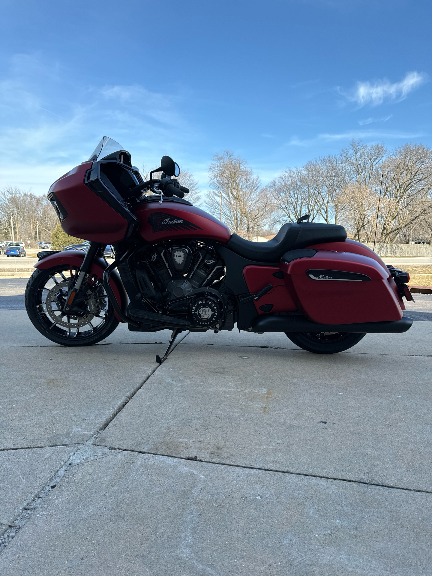 2024 Indian Motorcycle Challenger® Dark Horse® with PowerBand Audio Package in Muskego, Wisconsin - Photo 5