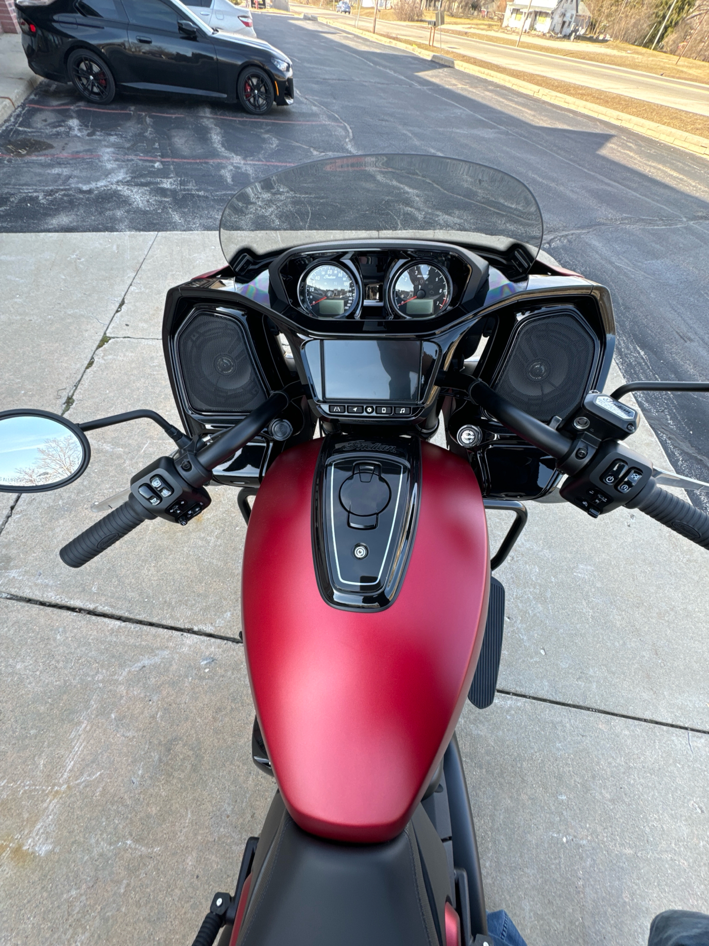 2024 Indian Motorcycle Challenger® Dark Horse® with PowerBand Audio Package in Muskego, Wisconsin - Photo 8
