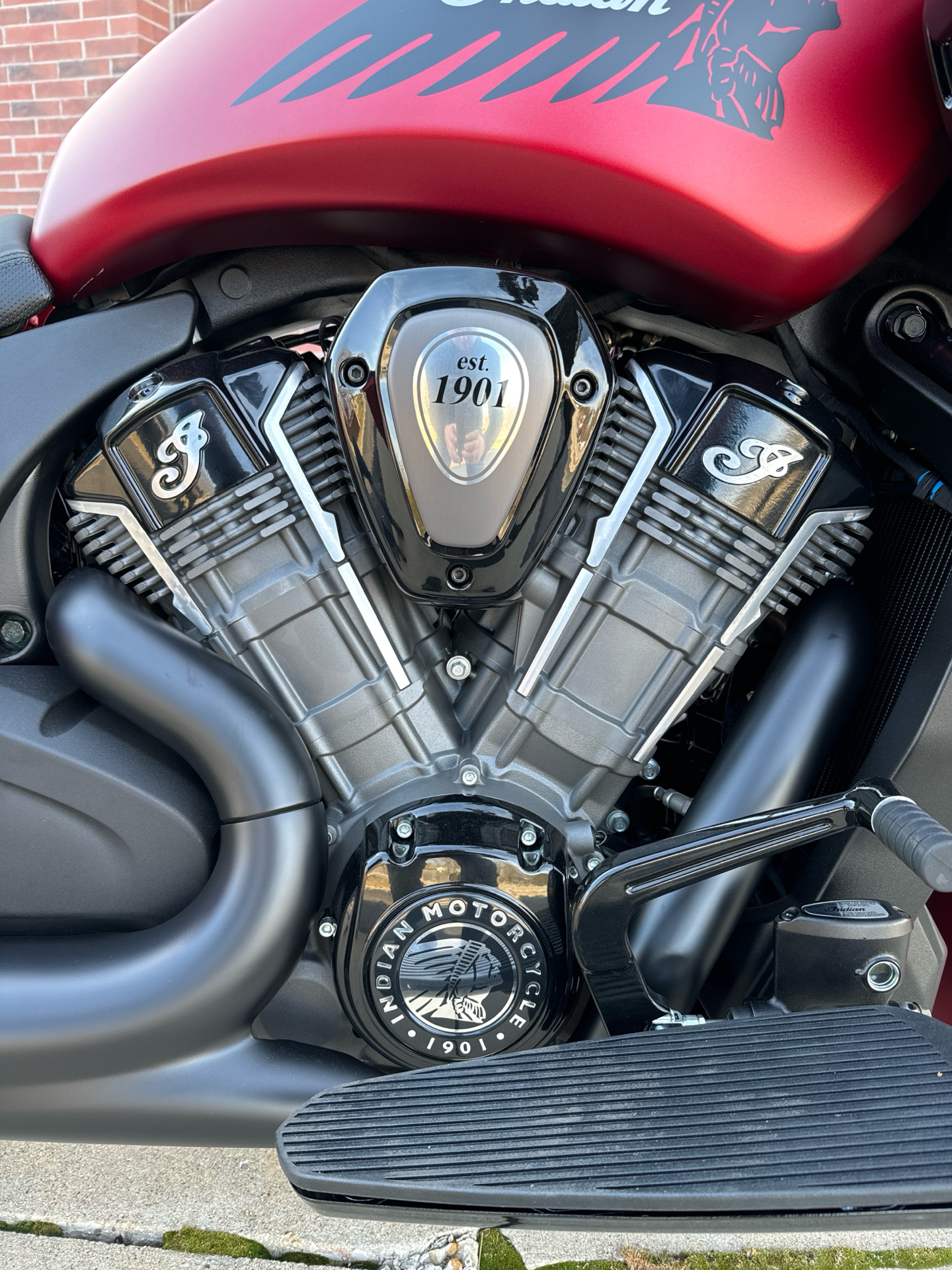 2024 Indian Motorcycle Challenger® Dark Horse® with PowerBand Audio Package in Muskego, Wisconsin - Photo 11
