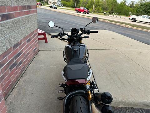2023 Indian Motorcycle FTR R Carbon in Muskego, Wisconsin - Photo 10