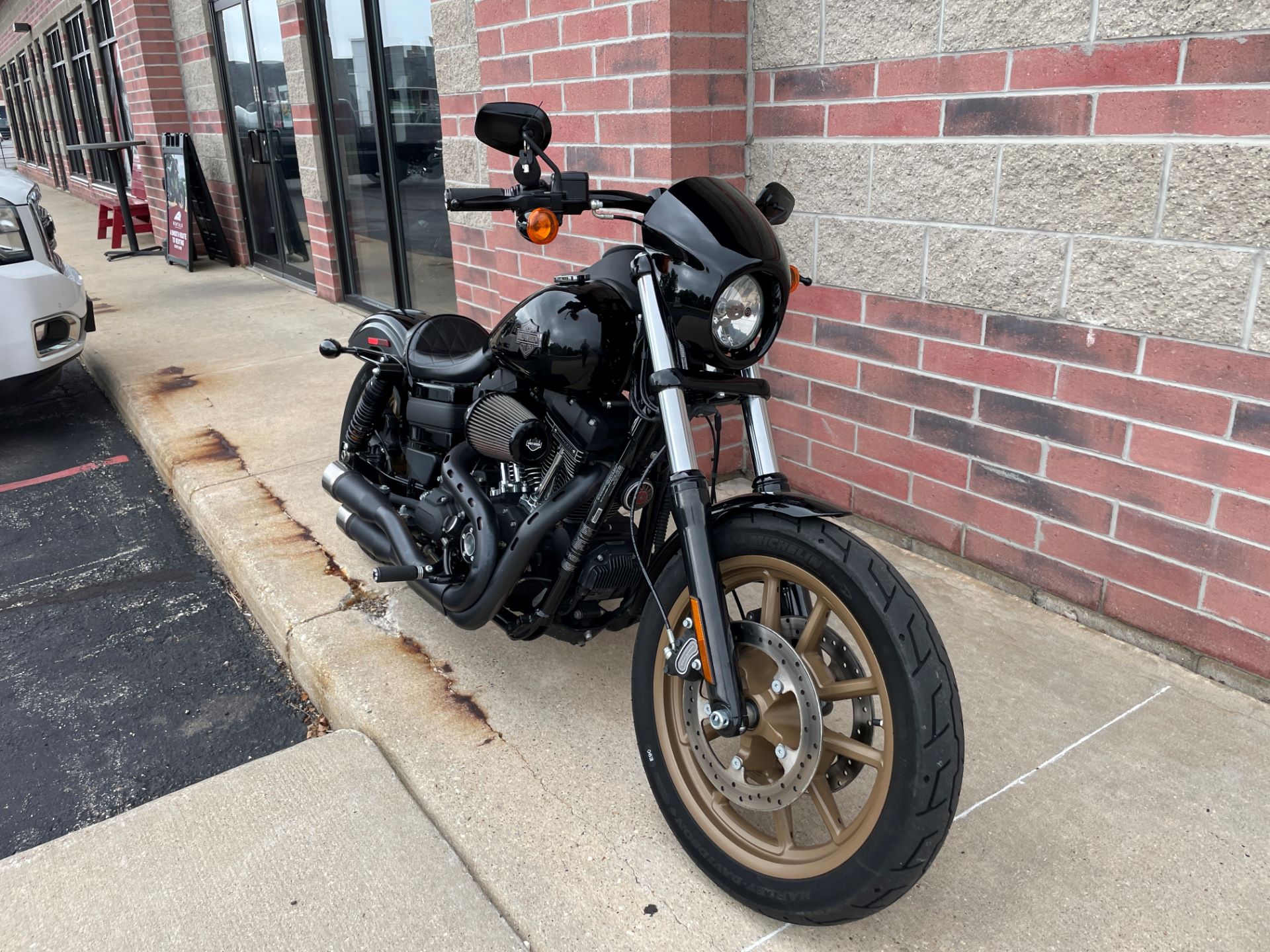 2016 Harley-Davidson Low Rider® S in Muskego, Wisconsin - Photo 2