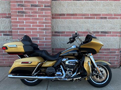 2017 Harley-Davidson Road Glide® Ultra in Muskego, Wisconsin - Photo 1