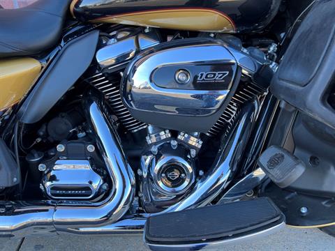 2017 Harley-Davidson Road Glide® Ultra in Muskego, Wisconsin - Photo 7