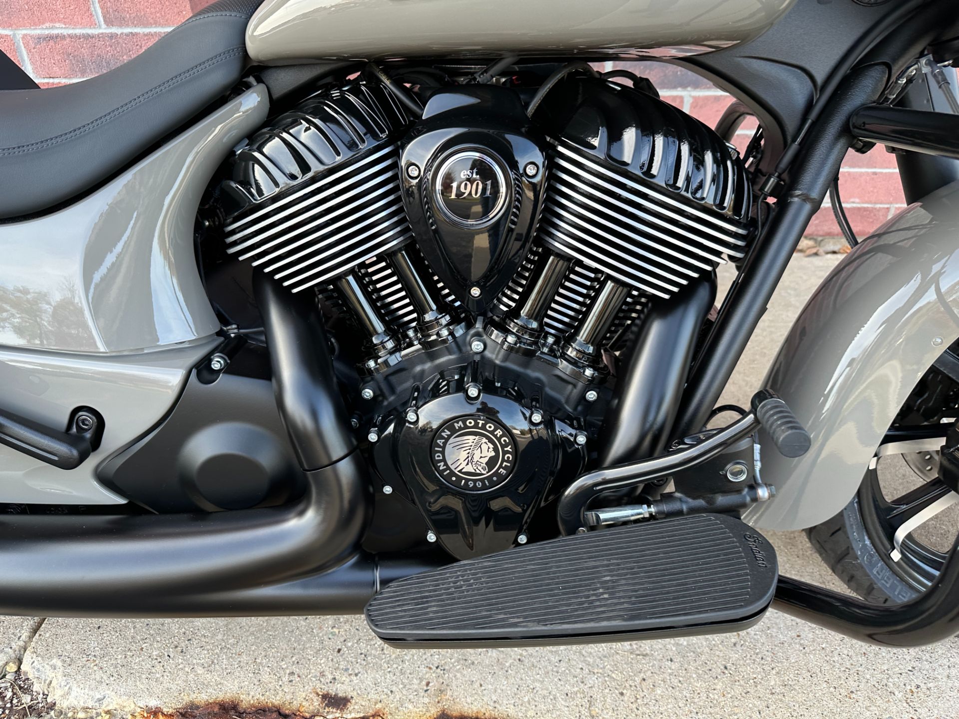 2022 Indian Motorcycle Chieftain® Dark Horse® in Muskego, Wisconsin - Photo 5