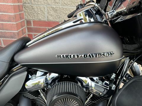 2017 Harley-Davidson Ultra Limited in Muskego, Wisconsin - Photo 6