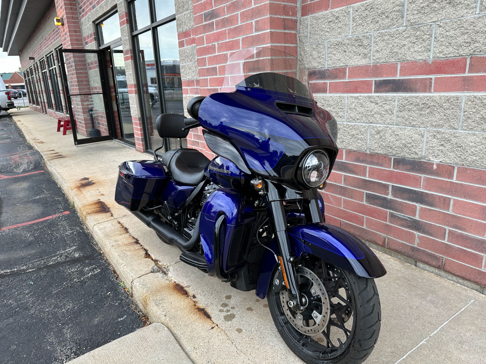 2020 Harley-Davidson Street Glide® Special in Muskego, Wisconsin - Photo 2